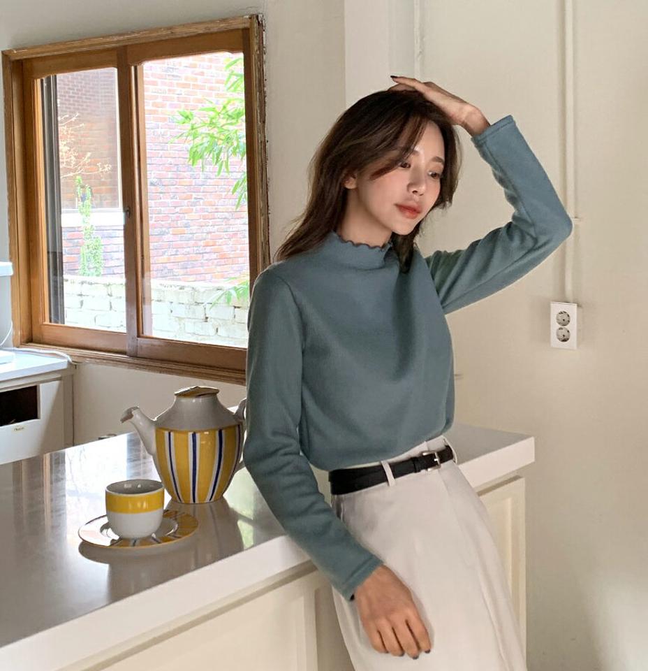 起毛メロウハーフネックTシャツ・全4色・t63245 レディース 【tops】韓国ファッション トップス Tシャツ 大人 長袖 ハーフネック ウェーブ 起毛 メロウ 無地 ベーシック シンプル 体型カバー フェミニン カジュアル 秋 冬