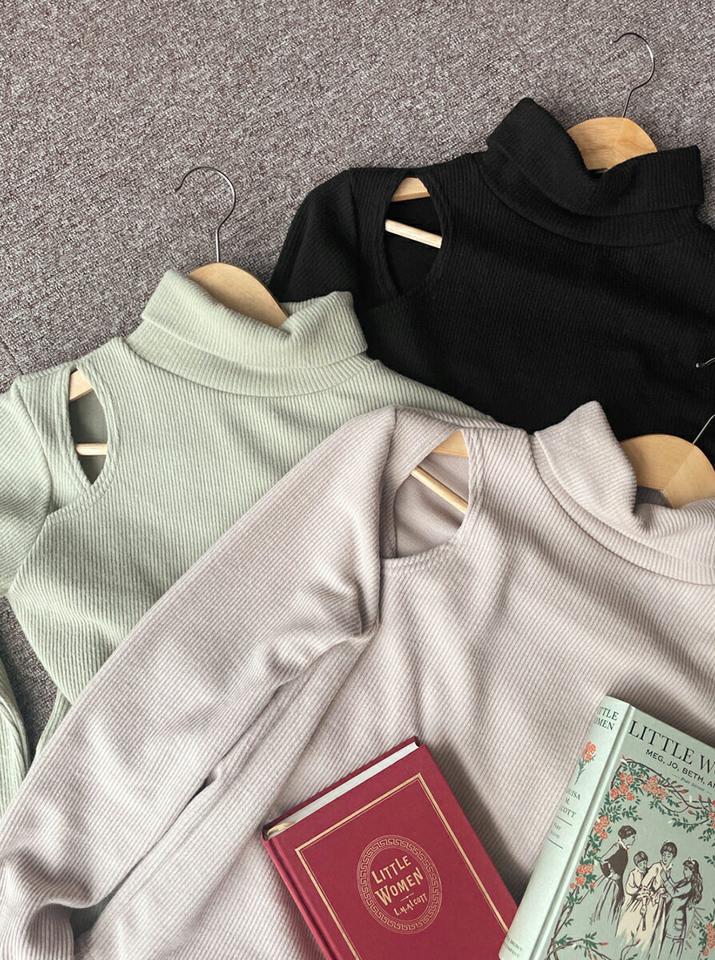 【LUCKY PRICE】ショルダースリットタートルネックTシャツ・全3色・t65779 レディース 【tops】韓国ファッション トップス Tシャツ 大人 長袖 タートルネック ショルダースリット スリム 異素材 無地 シンプル 体型カバー フェミニン カジュアル 秋 冬 セール