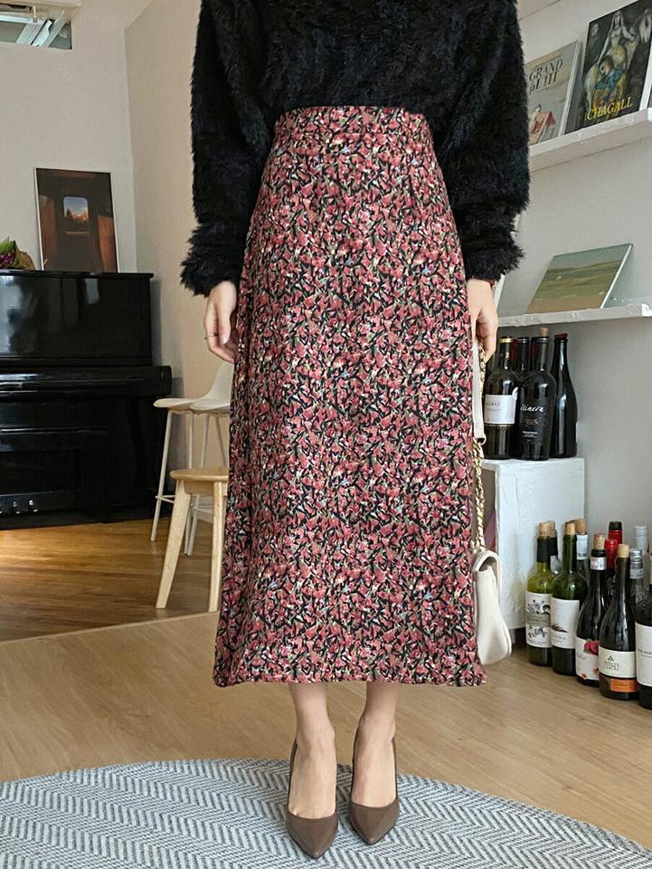 フローラルフレアスカート・全2色・b65763 レディース 【sk】韓国ファッション ボトムス スカート ロング ロングスカート 花柄 フローラル フレア Aライン ロング丈 シンプル 大人 カジュアル フェミニン 体型カバー 秋 冬