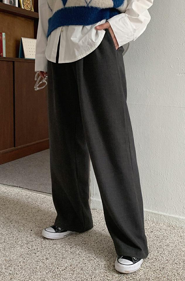 ツータックスラックスパンツ・全2色・t65767 レディース 【pt】韓国ファッション ボトムス ロング ロングパンツ スラックスパンツ スラックス ツータック ストレート ワイド 異素材 無地 シンプル 体型カバー カジュアル フェミニン 秋 冬