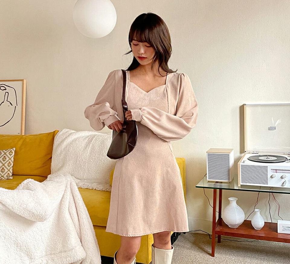 コーデュロイハートネックミニワンピース・全3色・t01609 レディース 【ops】韓国ファッション ワンピース ミニ ミニワンピース 長袖 ハートネック コーデュロイ リボン パフスリーブ ミニ丈 無地 シンプル 体型カバー 足長 秋 冬 NIJU
