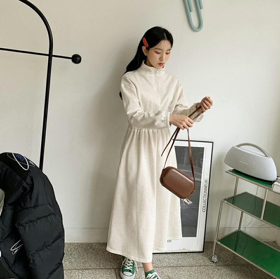 裏起毛ハーフジップロングワンピース・全3色・b01610 レディース 【ops】韓国ファッション ワンピース ロング ロングワンピース 長袖 ハイネック 裏起毛 ハーフジップ ワンマイルウェア ロング丈 無地 シンプル 体型カバー カジュアル 秋 冬 NIJU