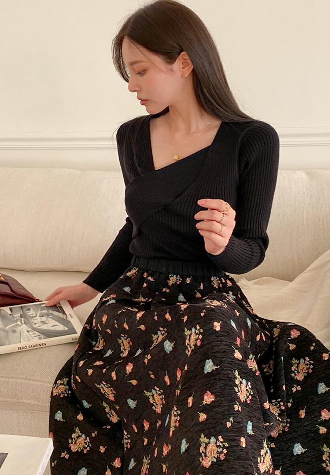 ツイストリブニット・全3色・t71218 レディース 【tops】トップス ニット 長袖 デコルテ 鎖骨 ツイスト リブニット 単色 無地 カジュアル Vネック ラフ 大人 ニットトップス 秋 冬 韓国ファッション ハイホリHIHOLLI
