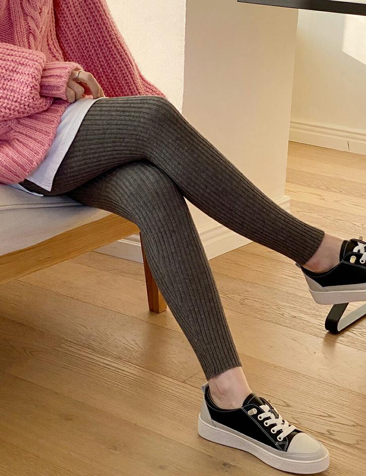 リブレギンス・全4色・t71241 レディース 【pt】パンツ ズボン レギンス リブ 単色 無地 シンプル ベーシック カジュアル ラフ ワンマイルウェア ウエストゴム リブニット リブパンツ ニット秋 冬 韓国ファッション ハイホリHIHOLLI