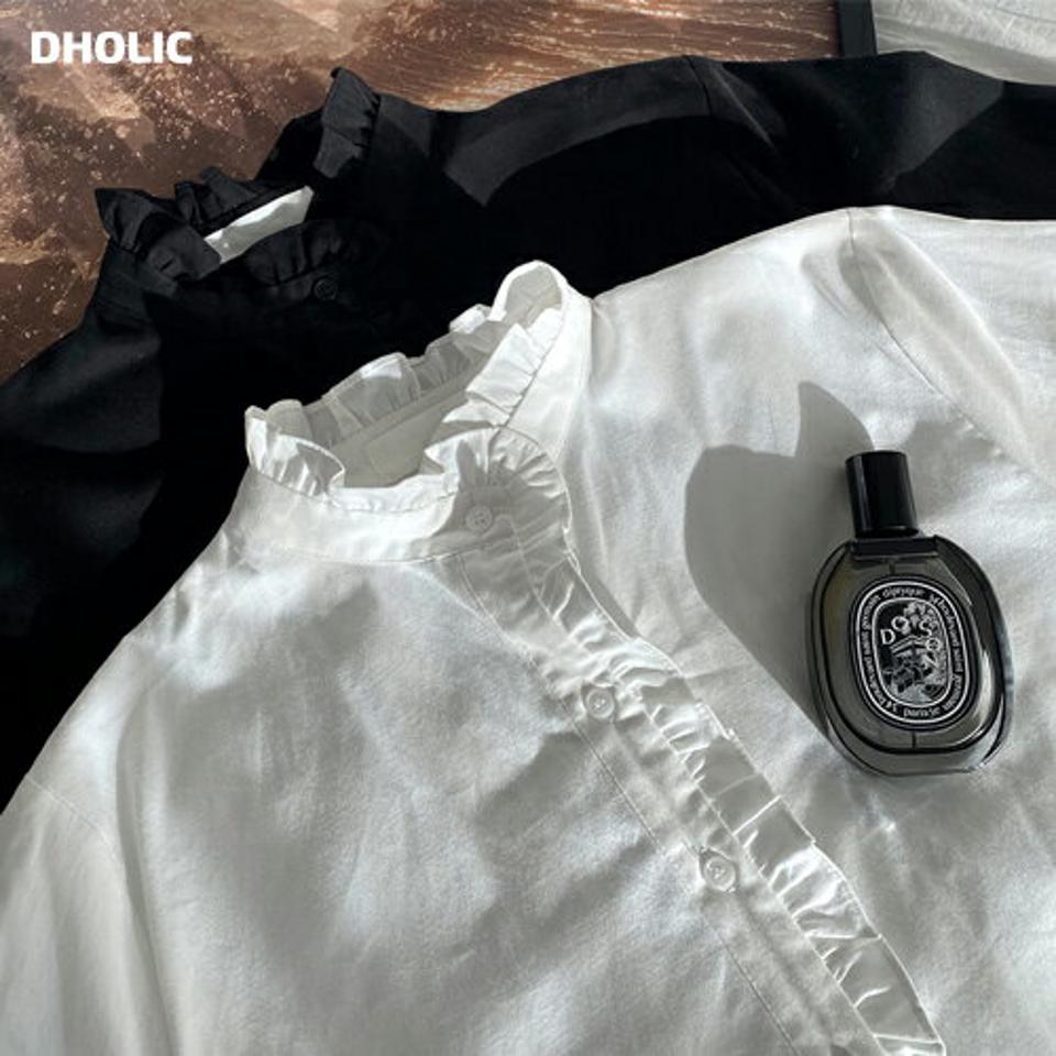 ボタンフリルシャツブラウス・全2色・t66313 レディース 【bl】韓国ファッション トップス ブラウス 長袖 バンドカラー ボタン フリル シャツブラウス モダン アンバランス ギャザー 無地 シンプル 大人 体型カバー カジュアル フェミニン 秋 冬