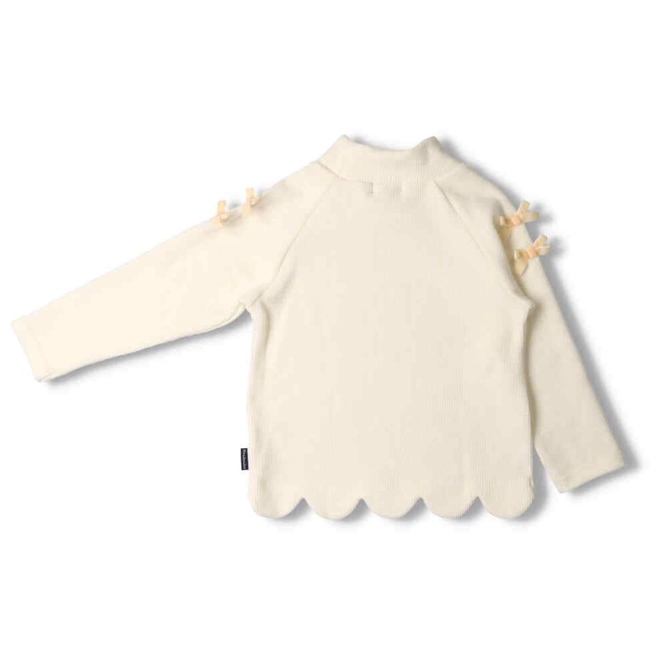 袖リボン付裾スカラップハイネックＴシャツ