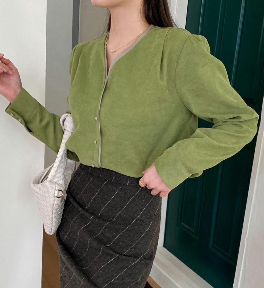 即日配送 スエード調Vネックボタンブラウス・全2色・t71284 レディース 【bl】トップス ブラウス 長袖 Vネック 単色 無地 シンプル 大人 グリーン みどり 緑 秋 冬 韓国ファッション ハイホリHIHOLLI