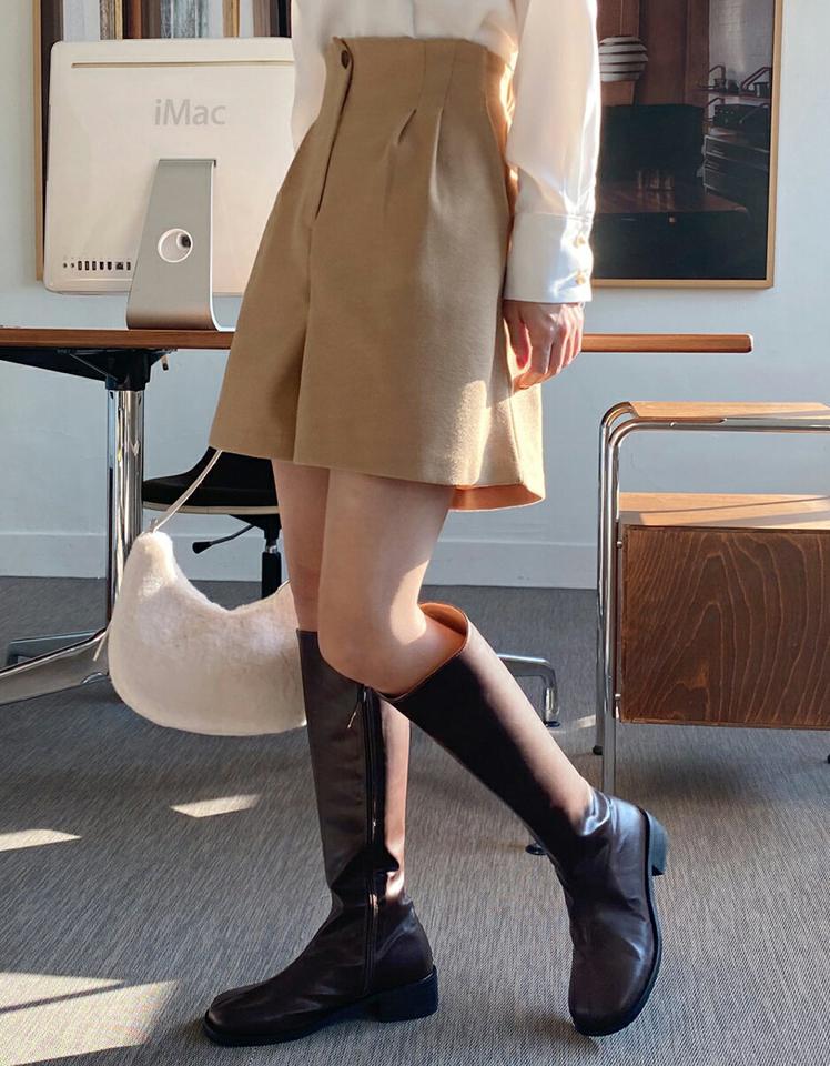 ツータックハーフパンツ・全2色・t65948 レディース 【pt】韓国ファッション ボトムス ハーフ ハーフパンツ ツータック ハーフ丈 ワイド 無地 シンプル 体型カバー 足長 美脚 フェミニン カジュアル 秋 冬