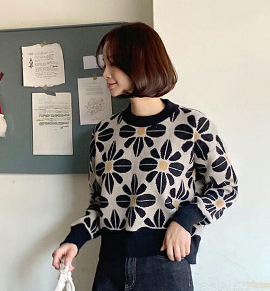 ビッグフローラルニット・全3色・b65929 レディース 【tops】韓国ファッション トップス ニット 大人 長袖 ラウンドネック 花柄 フラワー フローラル 柄ニット シンプル ルーズ フェミニン カジュアル 秋 冬