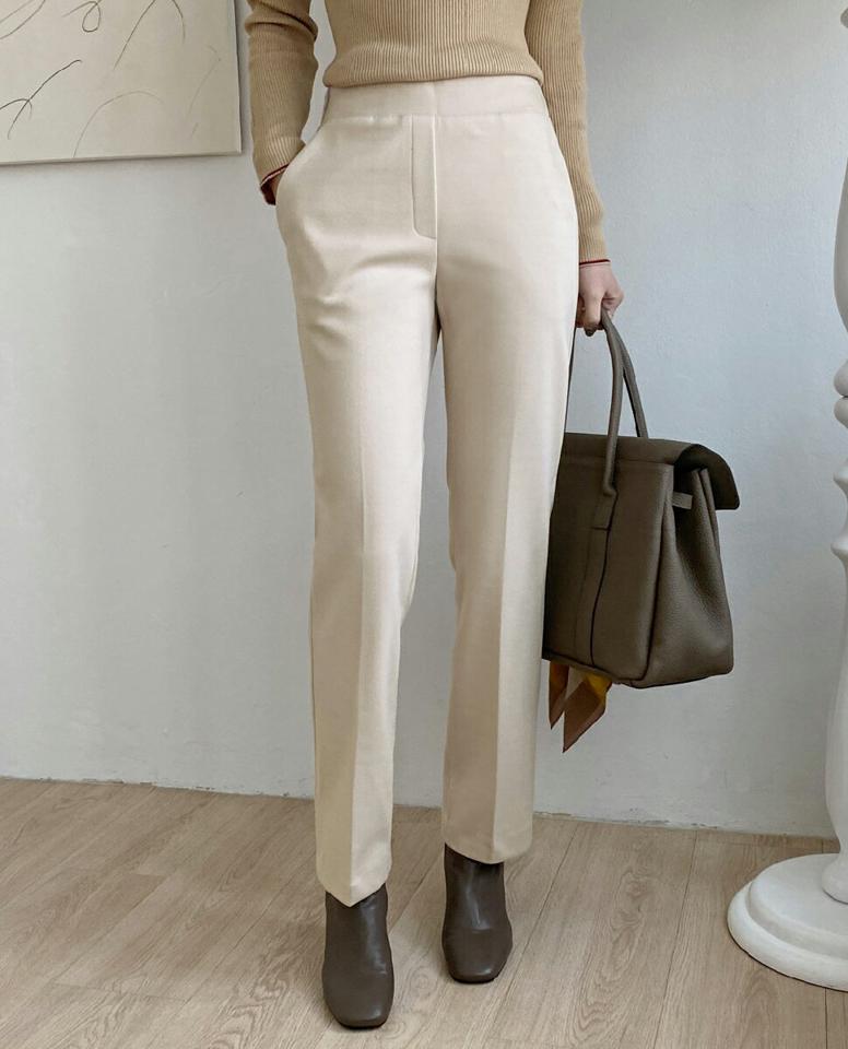 裏起毛スリムストレートパンツ・全2色・b00739 レディース 【pt】パンツ ズボン ロングパンツ ストレートパンツ スリム 単色 無地 シンプル ソフト ベーシック 大人 オフィスカジュアル きれいめ 裏起毛 冬 韓国ファッション ハイホリHIHOLLI