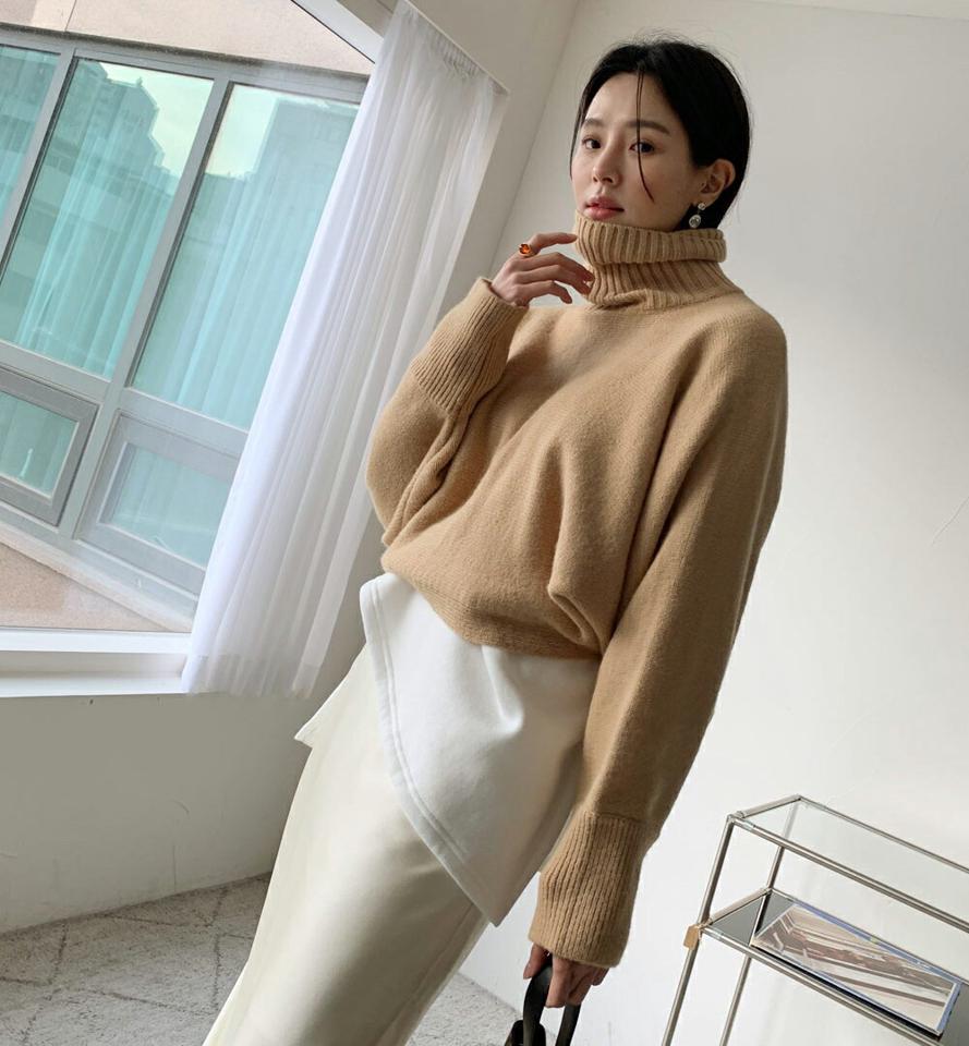 タートルネックドルマンニット・全6色・t00454 レディース 【tops】トップス ニット 長袖 ドルマンスリーブ タートルネック ハイネック 単色 無地 シンプル カラーニット ベーシック 大人 クロップド丈 短丈 パステル くすみ ウール 秋 冬 韓国ファッション ハイホリHIHOLLI