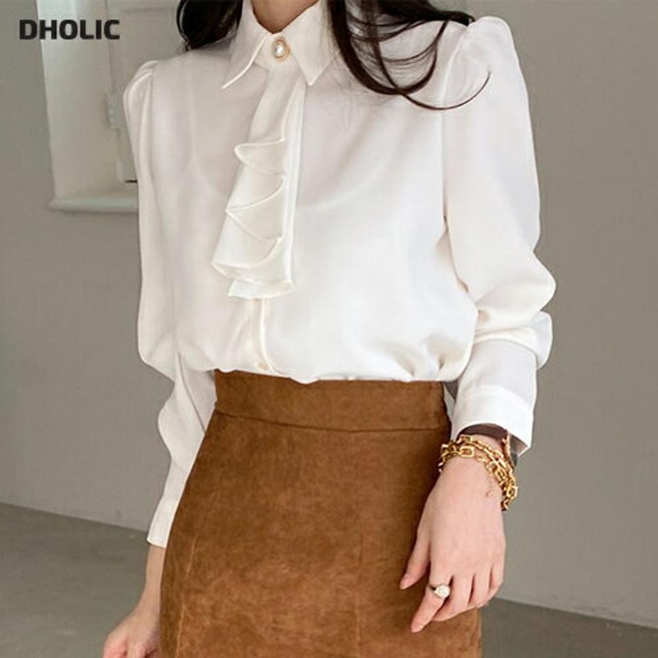 ラッフル付パール調ボタンブラウス・全4色・t00453 レディース 【bl】トップス ブラウス 長袖 パールボタン ラッフル フリル フェミニン 上品 きれいめ 大人 オフィスカジュアル パフスリーブ パフ袖 秋 冬 韓国ファッション ハイホリHIHOLLI