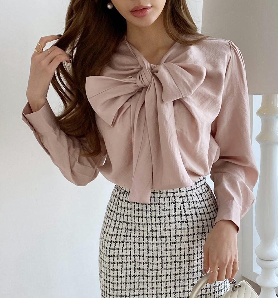 ネックストラップブラウス・全3色・b00713 レディース 【bl】トップス ブラウス 長袖 りぼん 襟コンシャス フェミニン 光沢感 上品 大人 かわいい 可愛い ギャザー ピンク 秋 冬 韓国ファッション ハイホリHIHOLLI