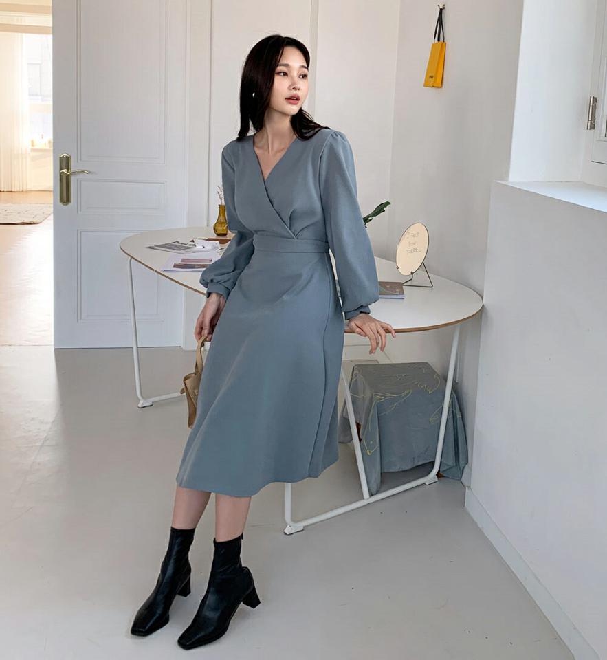 カシュクールフレアワンピース・全2色・t62974 レディース 【ops】韓国ファッション ワンピース ロング ロングワンピース 長袖 Vネック カシュクール フレア リボン ロング丈 無地 シンプル 体型カバー カジュアル 秋 冬