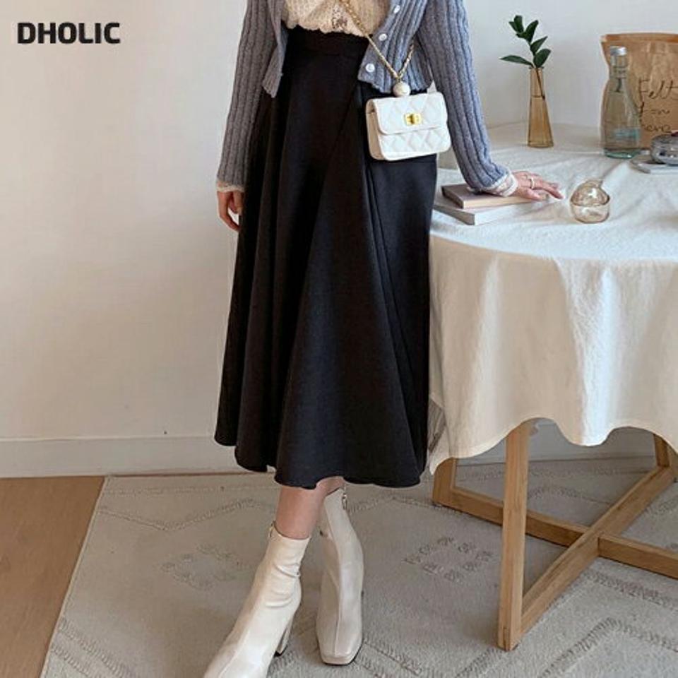 ロングフレアスカート・全2色・b62992 レディース 【sk】韓国ファッション ボトムス スカート ロング ロングスカート フレア Aライン ロング丈 ミディ丈 無地 ベーシック シンプル 大人 ガーリー カジュアル フェミニン 秋 冬