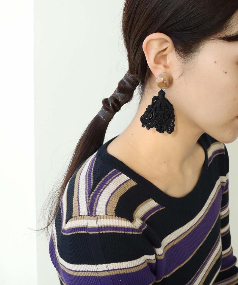 綿糸カギ編みタッセルイヤリング（cardo fabrica）