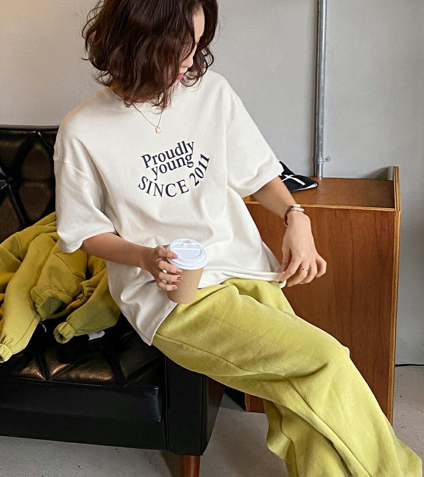 ピーチ起毛レタリング半袖Tシャツ・全3色・b65830 レディース 【tops】韓国ファッション トップス Tシャツ 大人 半袖 ラウンドネック ピーチ起毛 レタリング ロゴ シンプル 保温性 体型カバー フェミニン カジュアル デイリー 秋 冬