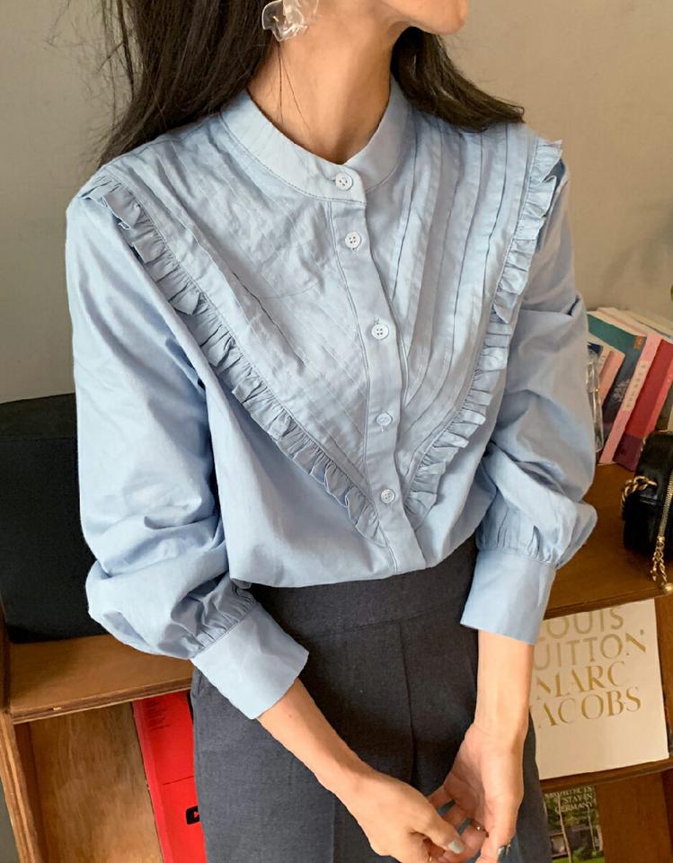 フリルタックブラウス・全3色・t65840 レディース 【bl】韓国ファッション トップス ブラウス 長袖 バンドカラー フリル タック ボタン パフ 無地 シンプル 大人 カジュアル フェミニン 水色 秋 冬