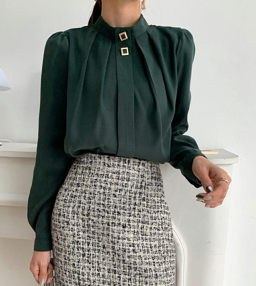 【スーパーセール特価】ピーチ起毛ツースクエアボタンブラウス・全4色・b65859 レディース 【bl】韓国ファッション トップス ブラウス 長袖 バンドカラー ピーチ起毛 ツースクエアボタン パフスリーブ 無地 シンプル 大人 体型カバー カジュアル フェミニン 秋 冬