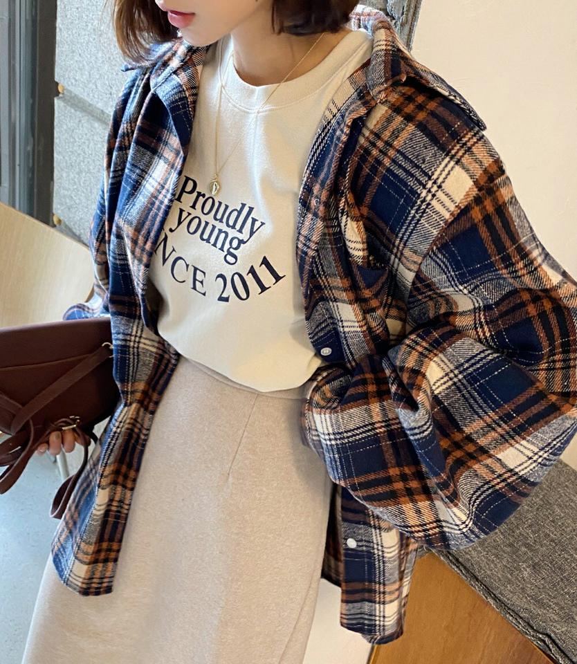 チェックオーバーフィットシャツ・全2色・t65860 レディース 【bl】韓国ファッション トップス シャツ 長袖 カラーネック チェック オーバーサイズ ロング丈 ボタン ポケット カジュアル ルーズ 体型カバー ガーリー 秋 冬