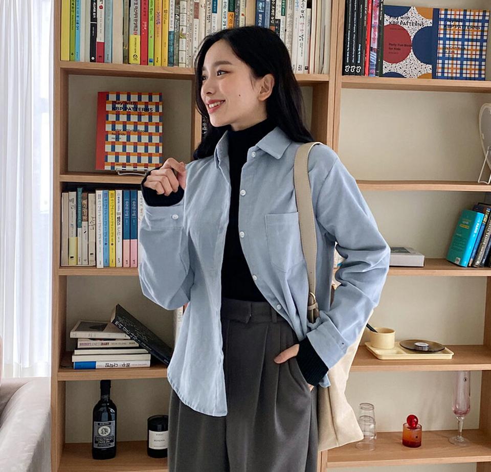 コーデュロイカラーネックシャツ・全5色・t01652 レディース 【bl】韓国ファッション トップス シャツ 長袖 カラーネック コーデュロイ ボタン パッチポケット フェミニン 体型カバー 無地 シンプル 秋 冬 NIJU