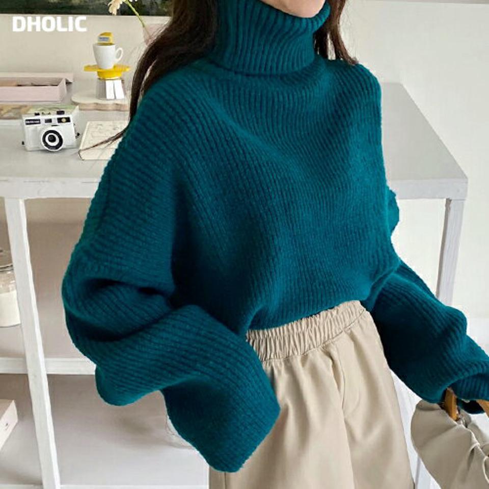 クロップドタートルネックニット・全4色・t01655 レディース 【tops】韓国ファッション トップス ニット 長袖 タートルネック クロップド丈 カラーニット フェミニン 無地 シンプル ルーズ 異素材 体型カバー カジュアル 秋 冬 NIJU