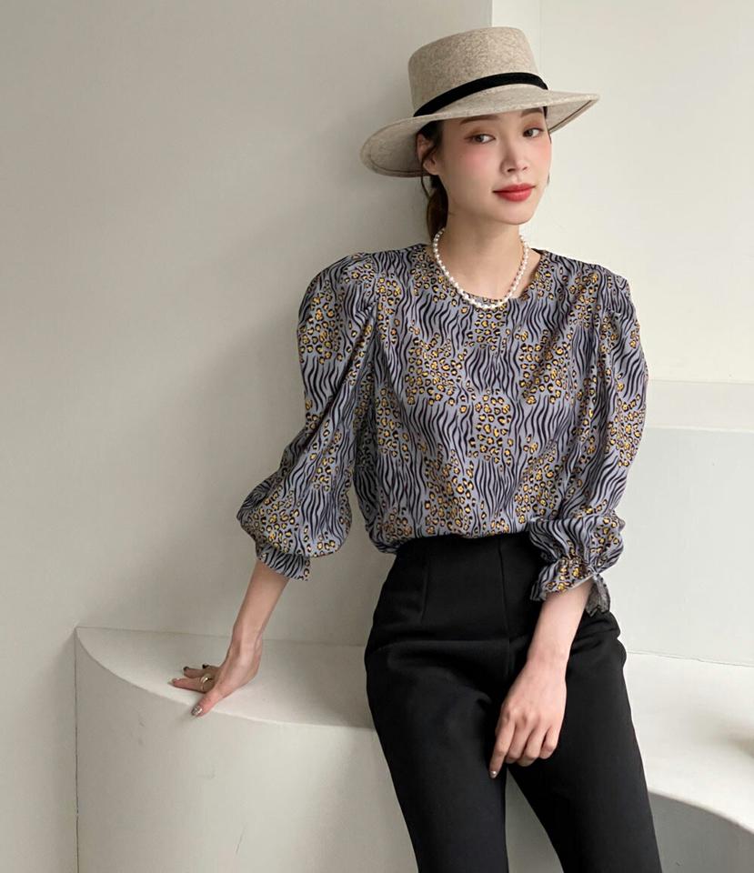 ウェーブフラワーブラウス・全2色・t00493 レディース 【bl】トップス ブラウス 長袖 総柄 花柄 クール 大人 パフ袖 パフスリーブ 華やか 秋 冬 韓国ファッション ハイホリHIHOLLI