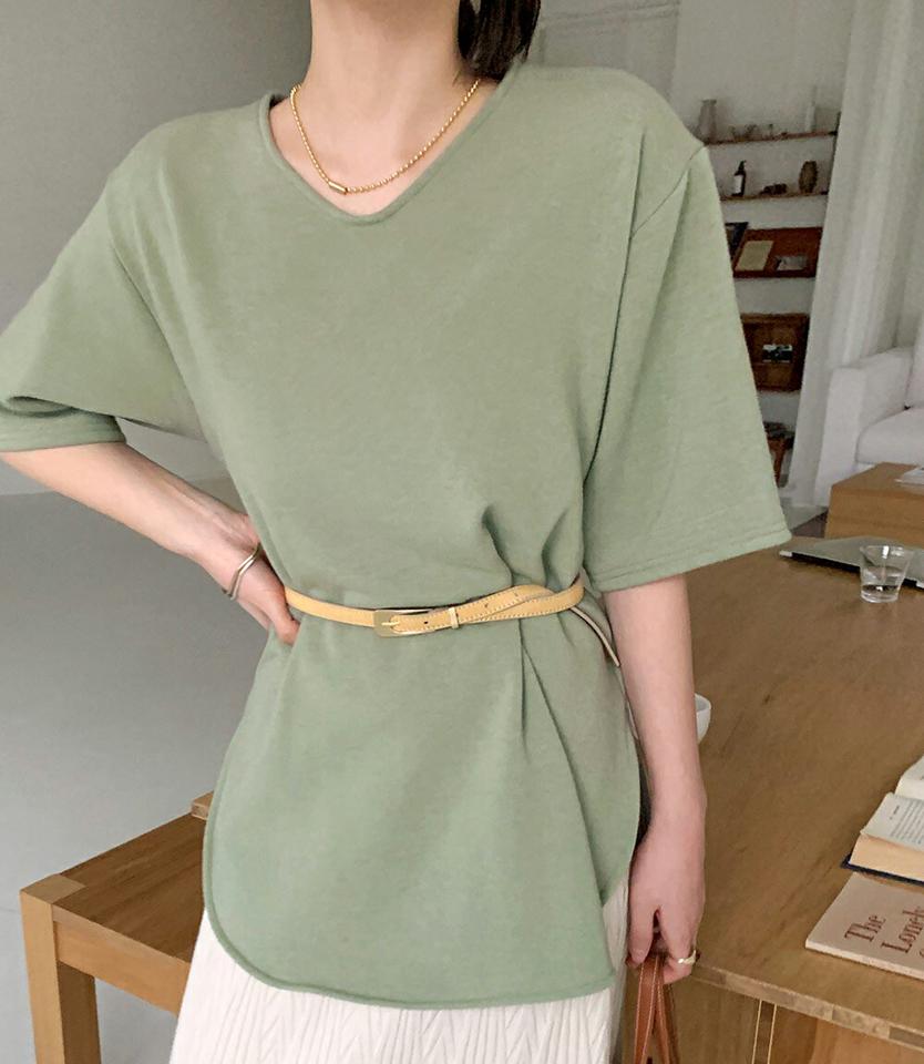 裏起毛ラウンドヘム半袖Tシャツ・全5色・b00491 レディース 【tops】トップス Tシャツ 半袖 ハーフスリーブ ラウンドヘム 裏起毛 単色 無地 シンプル ベーシック ソフト カジュアル ラフ サイドスリット 秋 冬 韓国ファッション ハイホリHIHOLLI