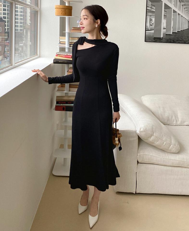 ネックストラップフレアロングワンピース・全4色・t00764 レディース 【ops】ワンピース ロング丈 ロングワンピース ストラップ フレア 長袖 上品 ユニーク 大人 肩だし 秋 冬 韓国ファッション ハイホリHIHOLLI
