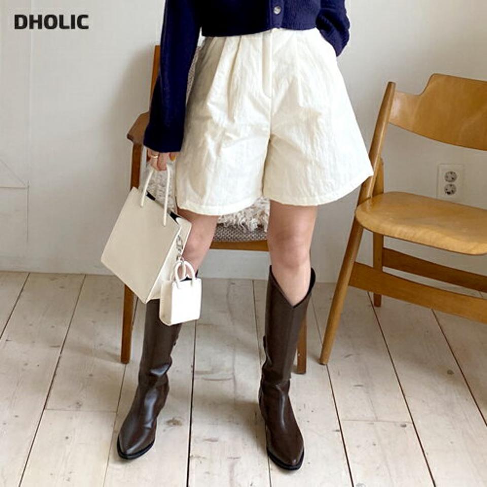 中綿ハーフパンツ・全3色・t63063 レディース 【pt】韓国ファッション ボトムス ハーフ ハーフパンツ 中綿 ツータック ハーフ丈 ワイド 無地 シンプル 体型カバー 足長 美脚 フェミニン カジュアル 秋 冬