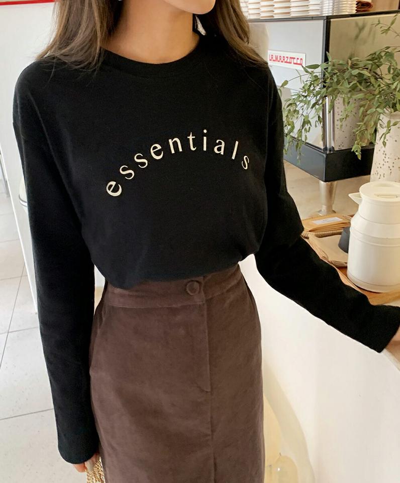 ピーチ起毛essentialsラウンドTシャツ・全4色・b65993 レディース 【tops】韓国ファッション トップス Tシャツ 大人 長袖 ラウンドネック ピーチ起毛 レタリング ロゴ スリット シンプル 体型カバー 細身 フェミニン カジュアル 秋 冬