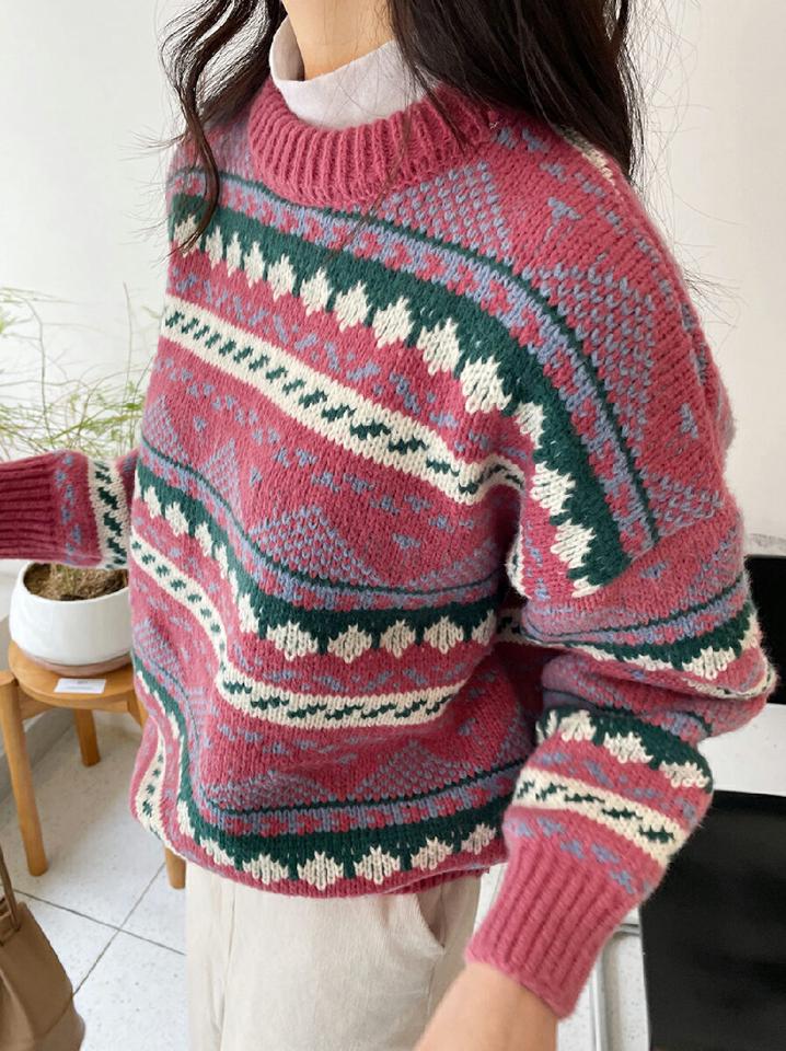 エスニックパターンニット・全3色・b65948 レディース 【tops】韓国ファッション トップス ニット 大人 長袖 ラウンドネック エスニック風 厚手 柄ニット ドロップショルダー ユニーク シンプル フェミニン ガーリー 秋 冬