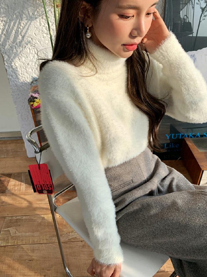 ファータッチタートルネックニット・全3色・b65949 レディース 【tops】韓国ファッション トップス ニット 大人 長袖 タートルネック ファータッチ フェイクファー 無地 ベーシック シンプル 体型カバー フェミニン カジュアル ガーリー 秋 冬