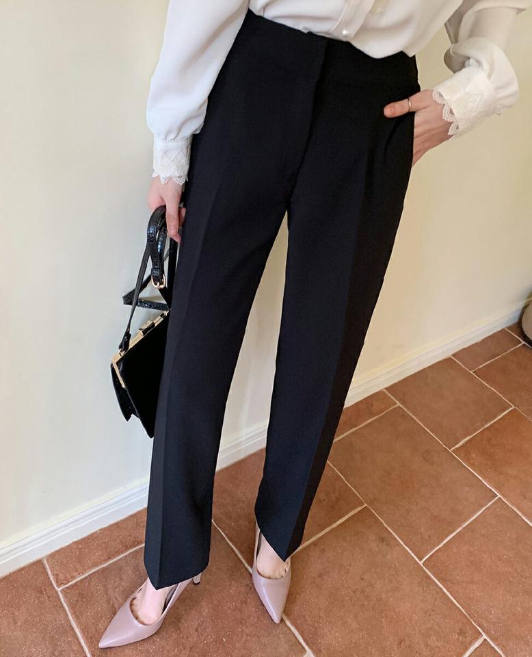 【新作10%OFF】バックゴムスラックス・全2色・t66044 レディース 【pt】韓国ファッション ボトムス ロング ロングパンツ スラックスパンツ スラックス バックゴム 無地 ベーシック シンプル スリム ストレート 体型カバー カジュアル フェミニン 秋 冬