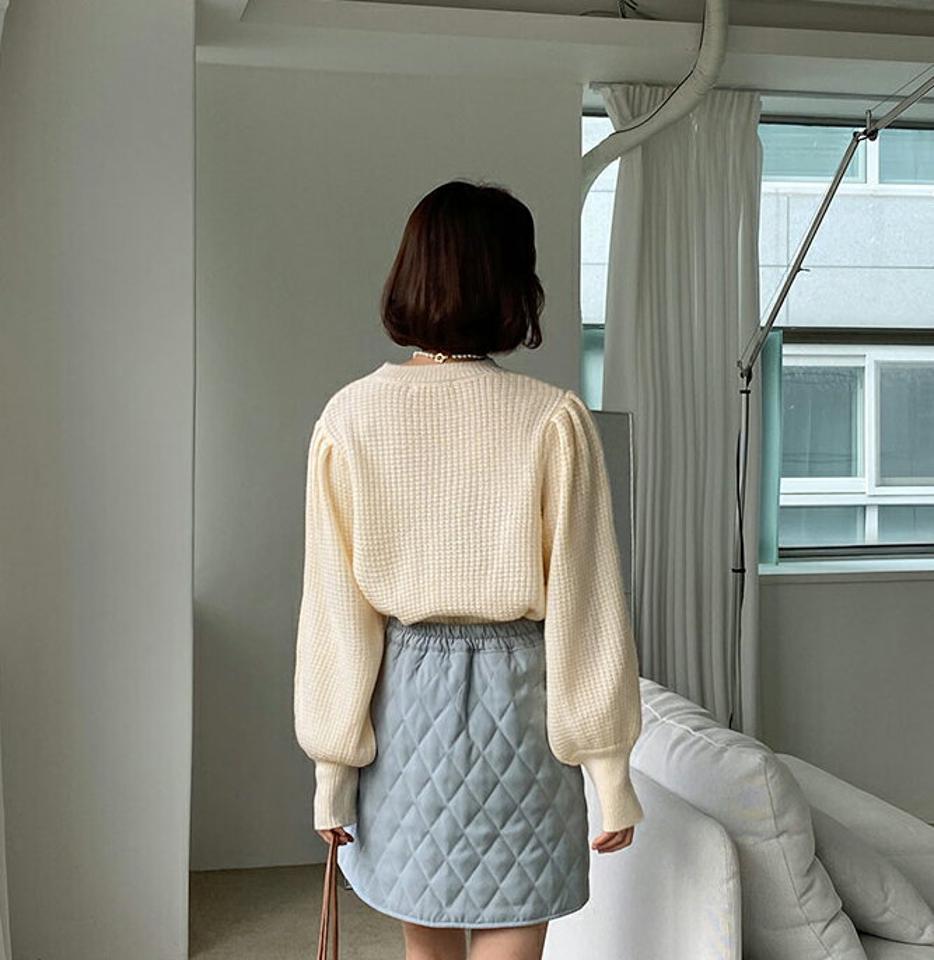 バックワッフルパフニット・全3色・b65966 レディース 【tops】韓国ファッション トップス ニット 大人 長袖 ラウンドネック パフスリーブ バックワッフル カラーニット 異素材 シンプル 体型カバー フェミニン カジュアル 秋 冬