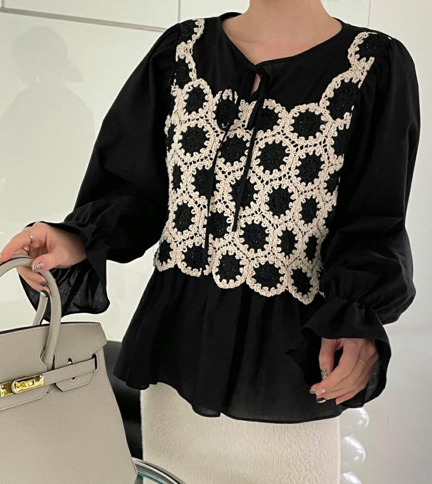 レースストラップブラウス・全2色・t71366 レディース 【bl】トップス ブラウス 長袖 レース 重ね着 レイヤード風 かわいい スリット カジュアル パフスリーブ パフ袖 秋 冬 韓国ファッション ハイホリHIHOLLI