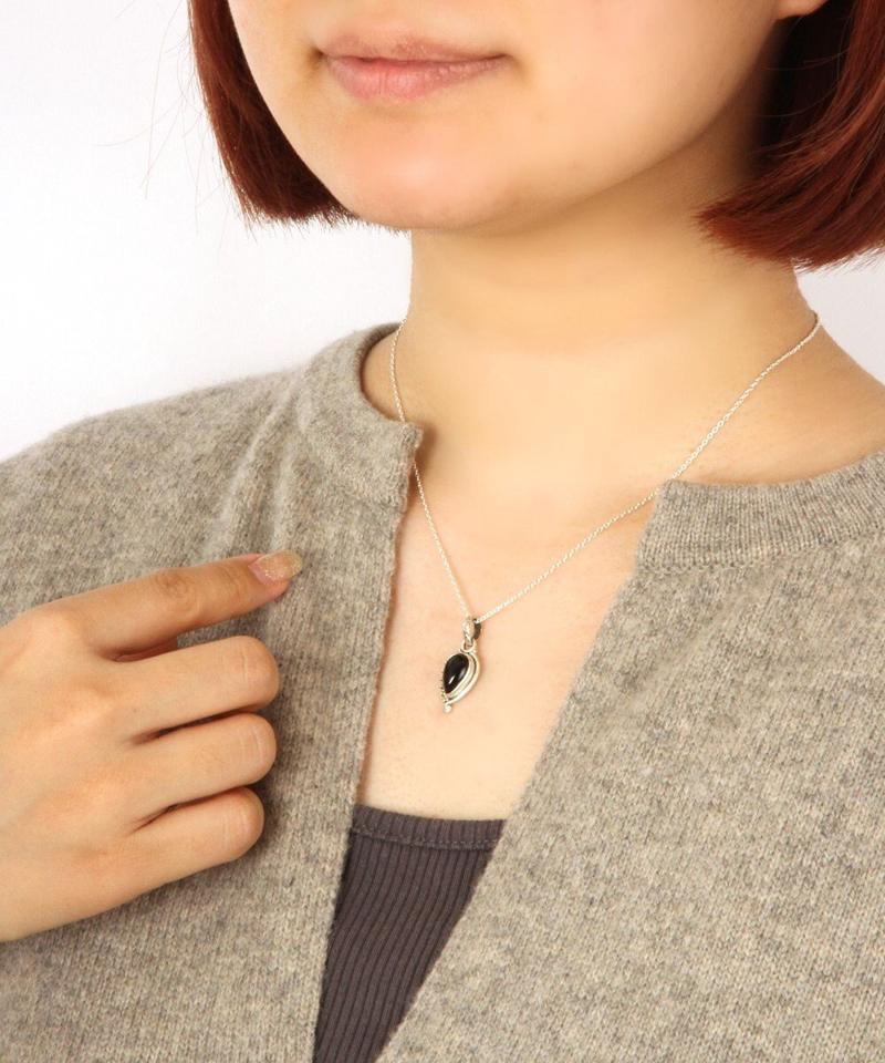 【フランス1点ものペンダント】オニキスしずく型ネックレス