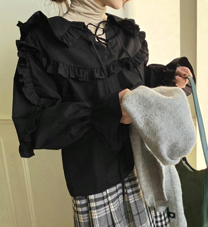 ビッグフリルカラーブラウス・全2色・t00784 レディース 【bl】トップス ブラウス 長袖 ビッグカラー フリル 襟 かわいい 可愛い ガーリー 大人 白ブラウス ゆったり 秋 冬 韓国ファッション ハイホリHIHOLLI