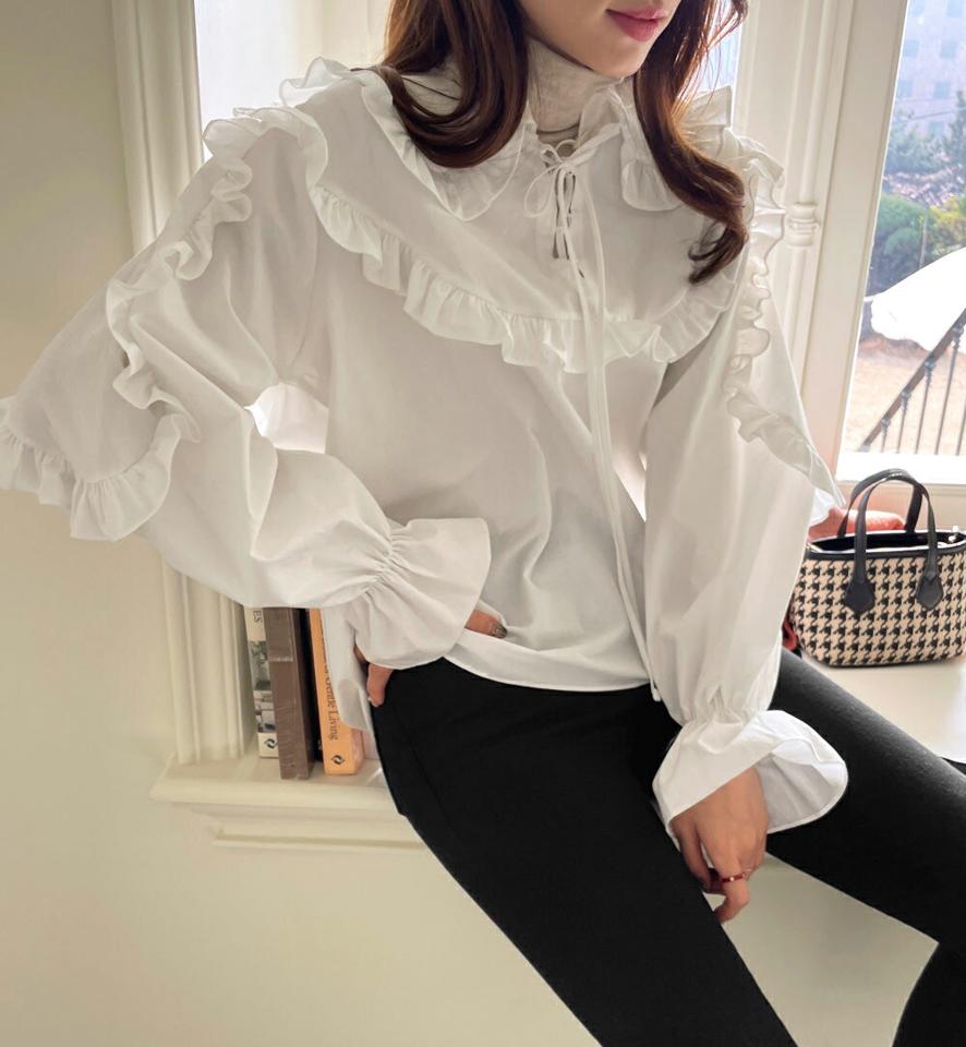 ビッグフリルカラーブラウス・全2色・t00784 レディース 【bl】トップス ブラウス 長袖 ビッグカラー フリル 襟 かわいい 可愛い ガーリー 大人 白ブラウス ゆったり 秋 冬 韓国ファッション ハイホリHIHOLLI