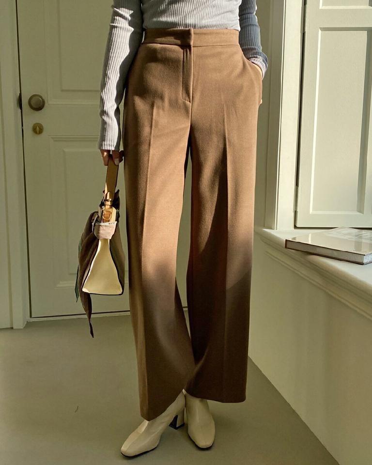 両起毛ストレートスラックス・全3色・t00802 レディース 【pt】スラックス パンツ ズボン ロングパンツ 長ズボン 裏起毛 ストレート 単色 無地 シンプル ベーシック 大人 きれいめ オフィスカジュアル 暖かい 冬 韓国ファッション ハイホリHIHOLLI