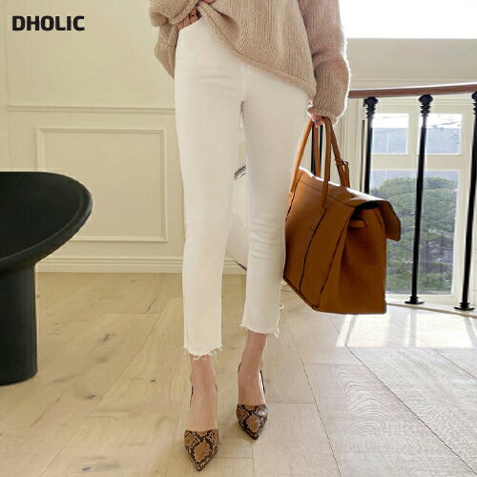 裏起毛カットオフスキニーパンツ・全2色・t00803 レディース 【pt】パンツ ズボン スキニーパンツ スリム ロングパンツ 長ズボン カットオフ 切りっぱなし 単色 無地 シンプル ベーシック 大人 暖かい 裏起毛 冬 韓国ファッション ハイホリHIHOLLI