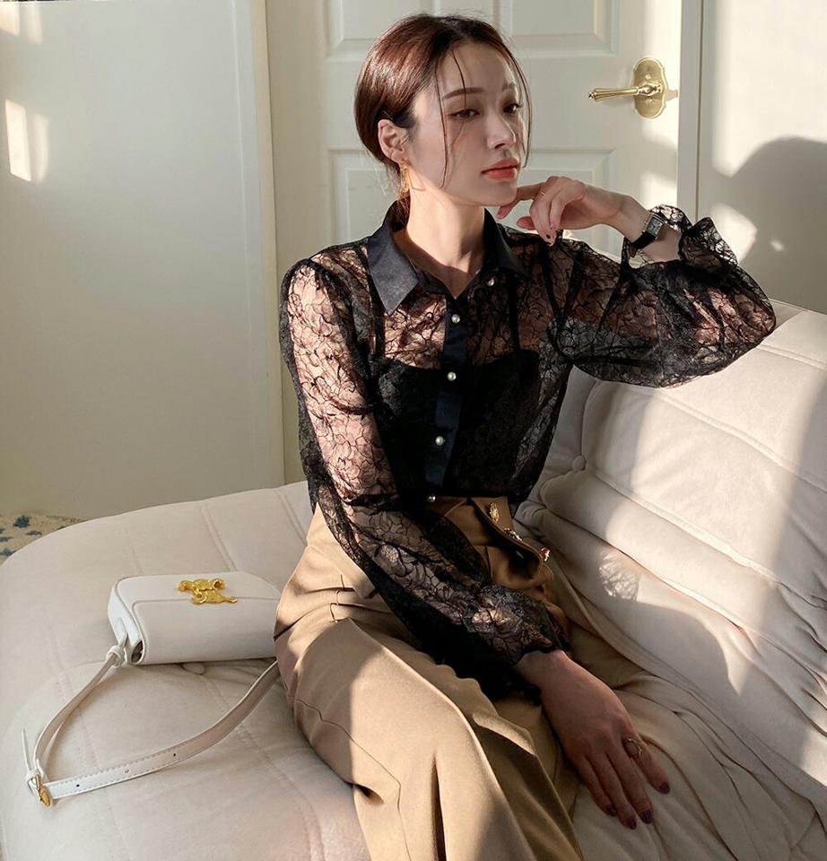 パール調ボタンレースシースルーブラウス・全2色・b71383 レディース 【bl】トップス ブラウス 長袖 シースルー シアー 透け感 パールボタン フェミニン 大人 花柄 きれいめ 秋 冬 韓国ファッション ハイホリHIHOLLI