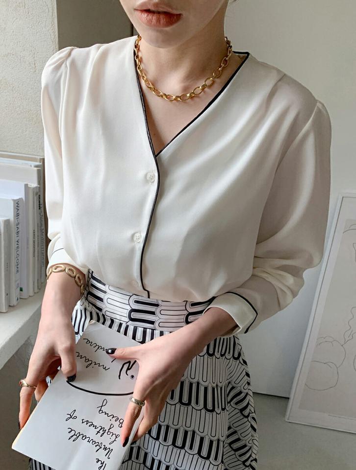 Vネック配色パイピングブラウス・全3色・00563 レディース 【bl】トップス ブラウス 長袖 パイピング 配色 Vネック シンプル オフィスカジュアル 大人 きれいめ パフスリーブ パフ袖 通勤 OL 秋 冬 春 韓国ファッション ハイホリHIHOLLI