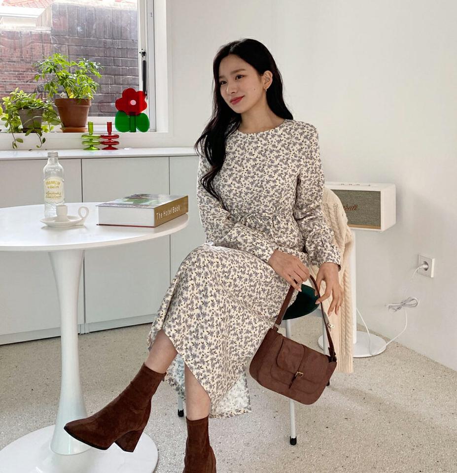フラワースリットロングワンピース・全3色・t01821 レディース 【ops】韓国ファッション ワンピース ロング ロングワンピース 長袖 ラウンドネック 花柄 フローラル フラワー スリット リボン ロング丈 シンプル 体型カバー カジュアル 秋 冬 NIJU