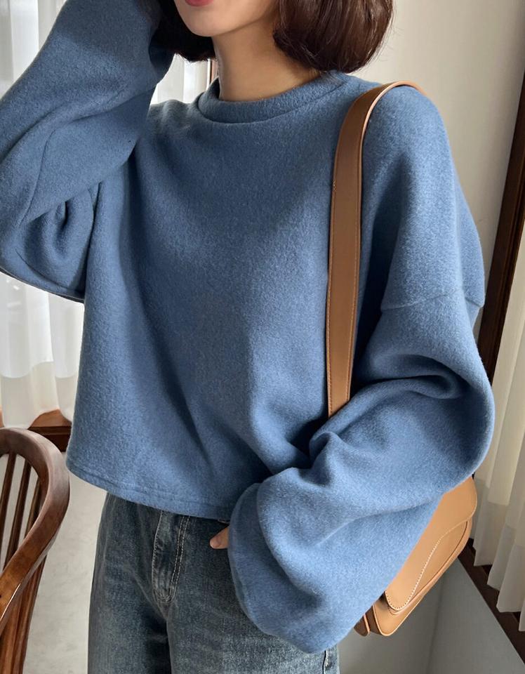 起毛クロップドTシャツ・全4色・t66053 レディース 【tops】韓国ファッション トップス Tシャツ 大人 長袖 ラウンドネック 起毛 クロップド丈 ドロップショルダー 無地 シンプル フェミニン カジュアル デイリー 秋 冬