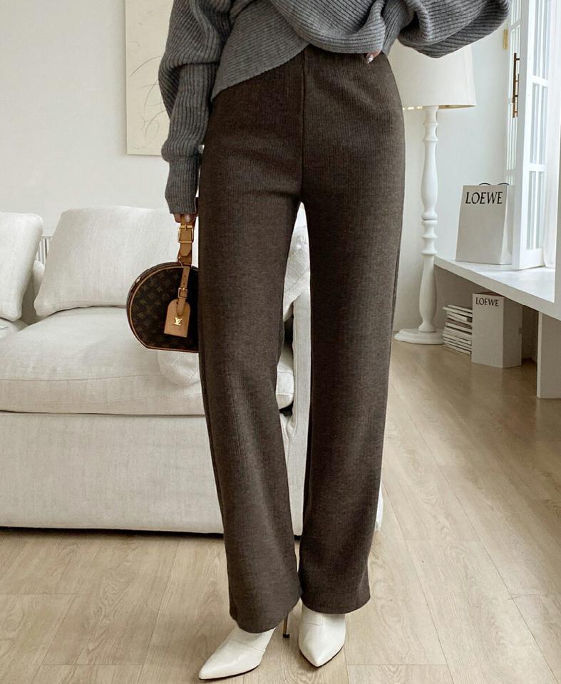 ストレートリブニットパンツ・全2色・t64515 レディース 【pt】パンツ ズボン ロングパンツ ニットパンツ ストレートパンツ リブニット 単色 無地 シンプル 大人 カジュアル 秋 冬 韓国ファッション ハイホリHIHOLLI