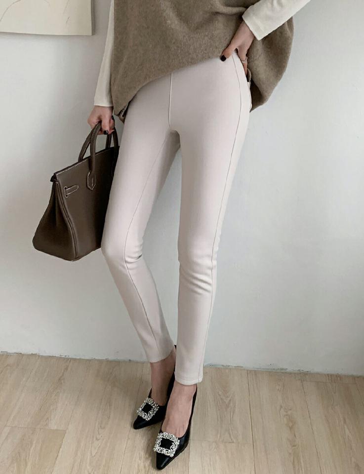 裏起毛ウエストゴムスリムパンツ・全2色・b64514 レディース 【pt】パンツ ズボン ロングパンツ 長ズボン スキニーパンツ スリム タイト 単色 無地 シンプル ベーシック カジュアル ラフ 大人 冬 韓国ファッション ハイホリHIHOLLI