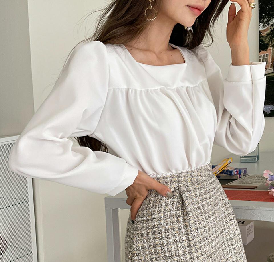 スクエアギャザーブラウス・全3色・t66436 レディース 【bl】韓国ファッション トップス ブラウス 長袖 スクエアネック ギャザー ウエストゴム パフスリーブ パステル 無地 シンプル 大人 体型カバー カジュアル フェミニン 秋 冬