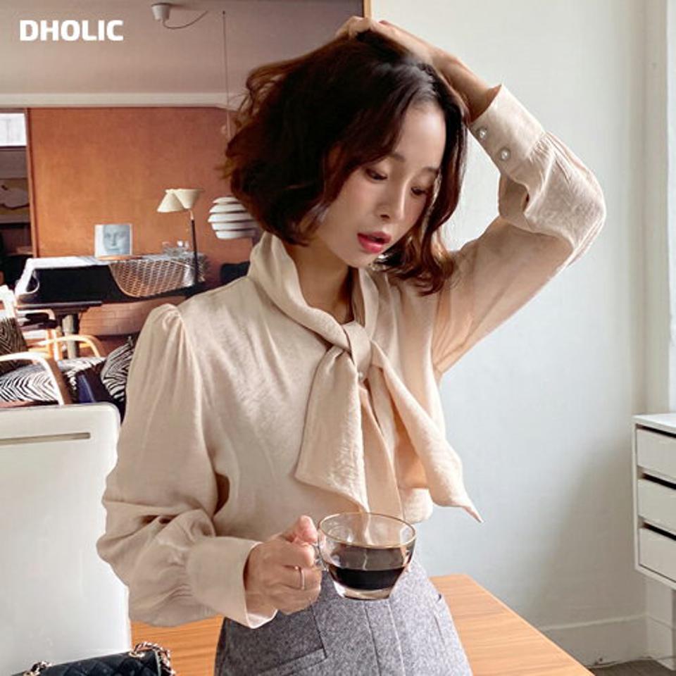 パール調ボタンリボンブラウス・全3色・t00004 レディース 【bl】 韓国ファッション トップス ブラウス 長袖 パフスリーブ ボウタイ ネックリボン スリム 細身 オフィス 大人 カジュアル 秋 冬