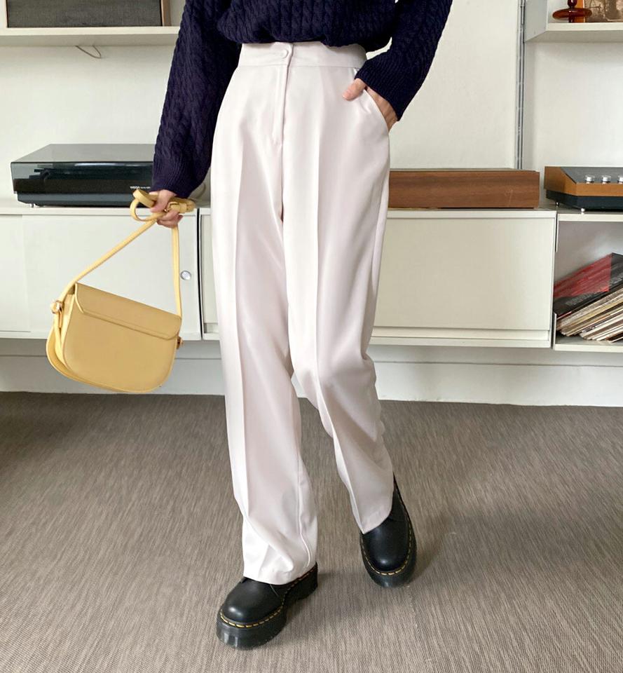 くるみボタンストレートスラックス・全3色・t00024 レディース 【pt】 韓国ファッション ボトムス パンツ スラックス ロングパンツ ロング丈 ハイウエスト ハイライズ ワイド ストレート オフィス　大人 無地 カジュアル 秋 冬